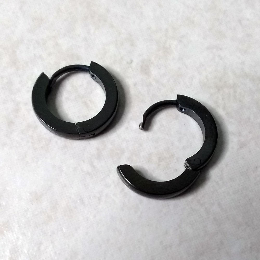 Unisex Men's or Women's Huggie Hoop Earrings! 304 Stainless Steel Gunmetal Black - Picture 3 of 6